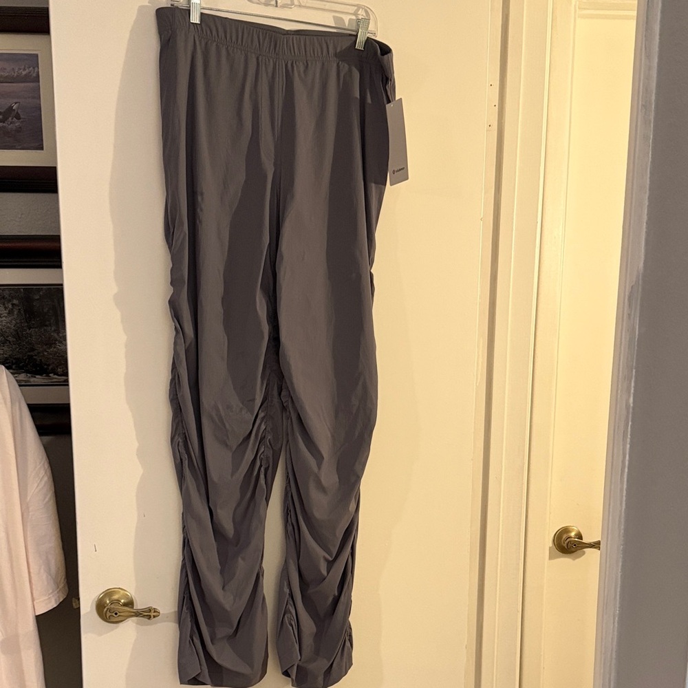 lululemon athletica women's Dance Studio HR flared pants